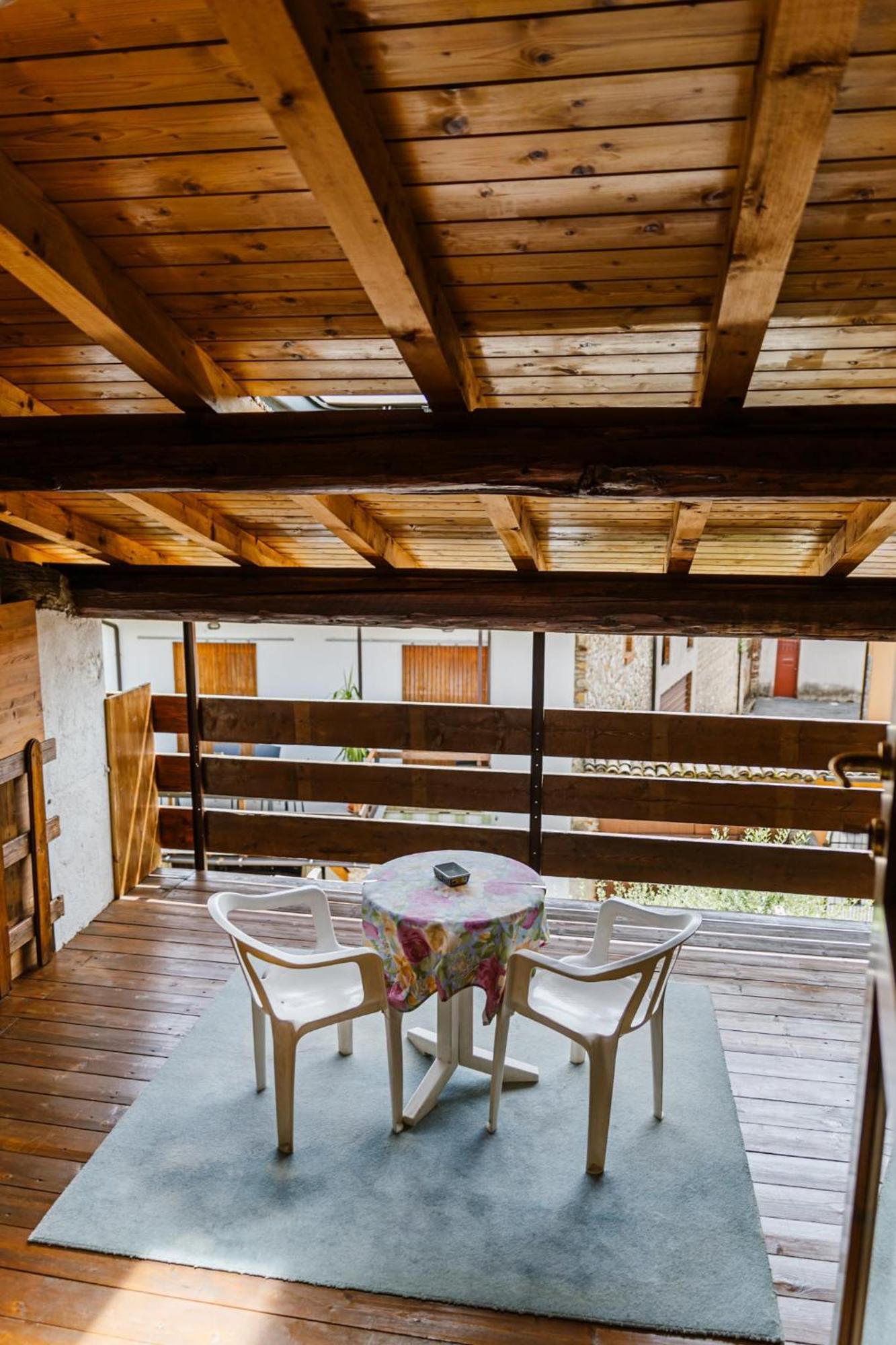 Cozy Castello Apartment Manerba del Garda Bagian luar foto
