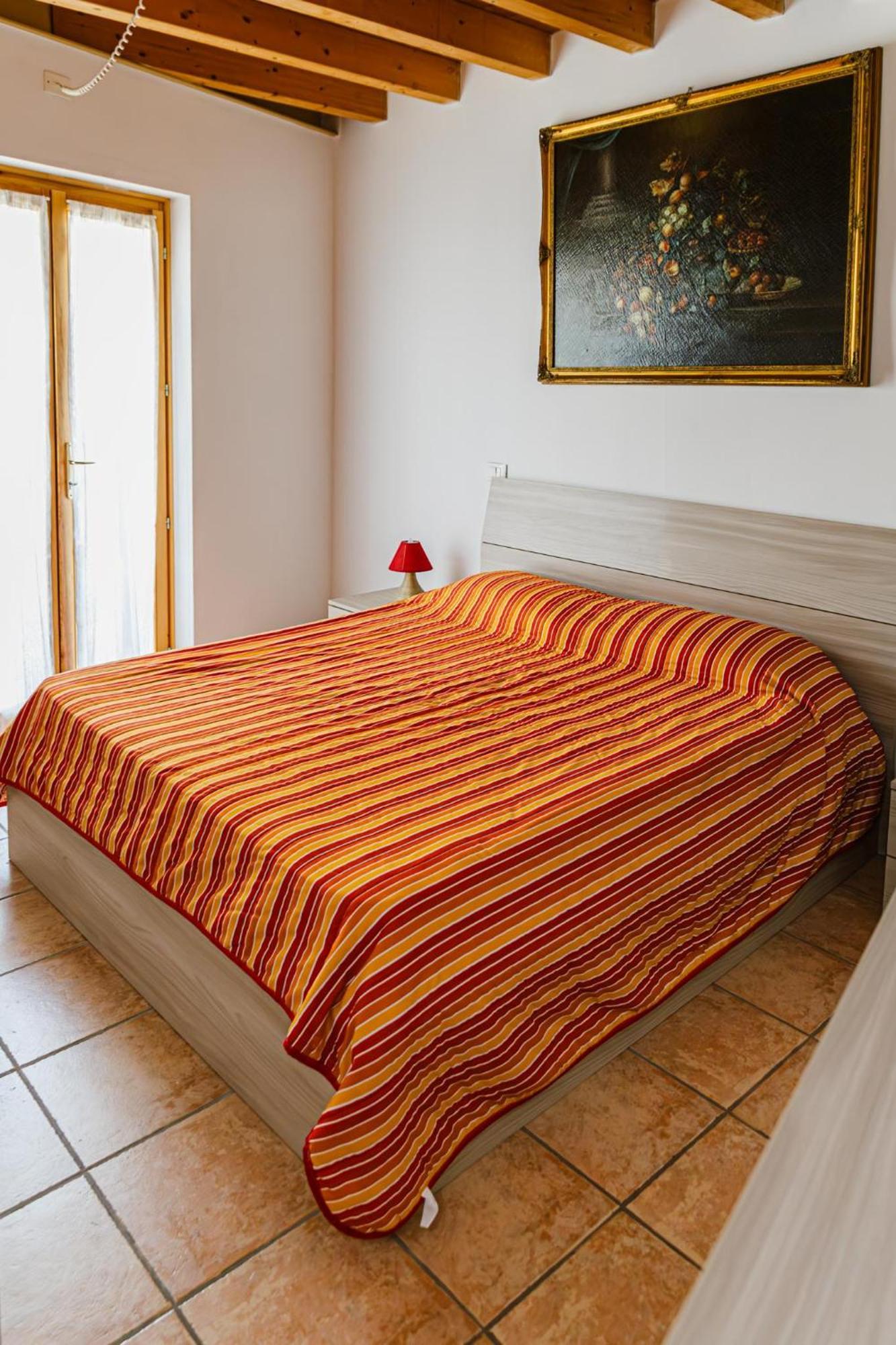 Cozy Castello Apartment Manerba del Garda Bagian luar foto