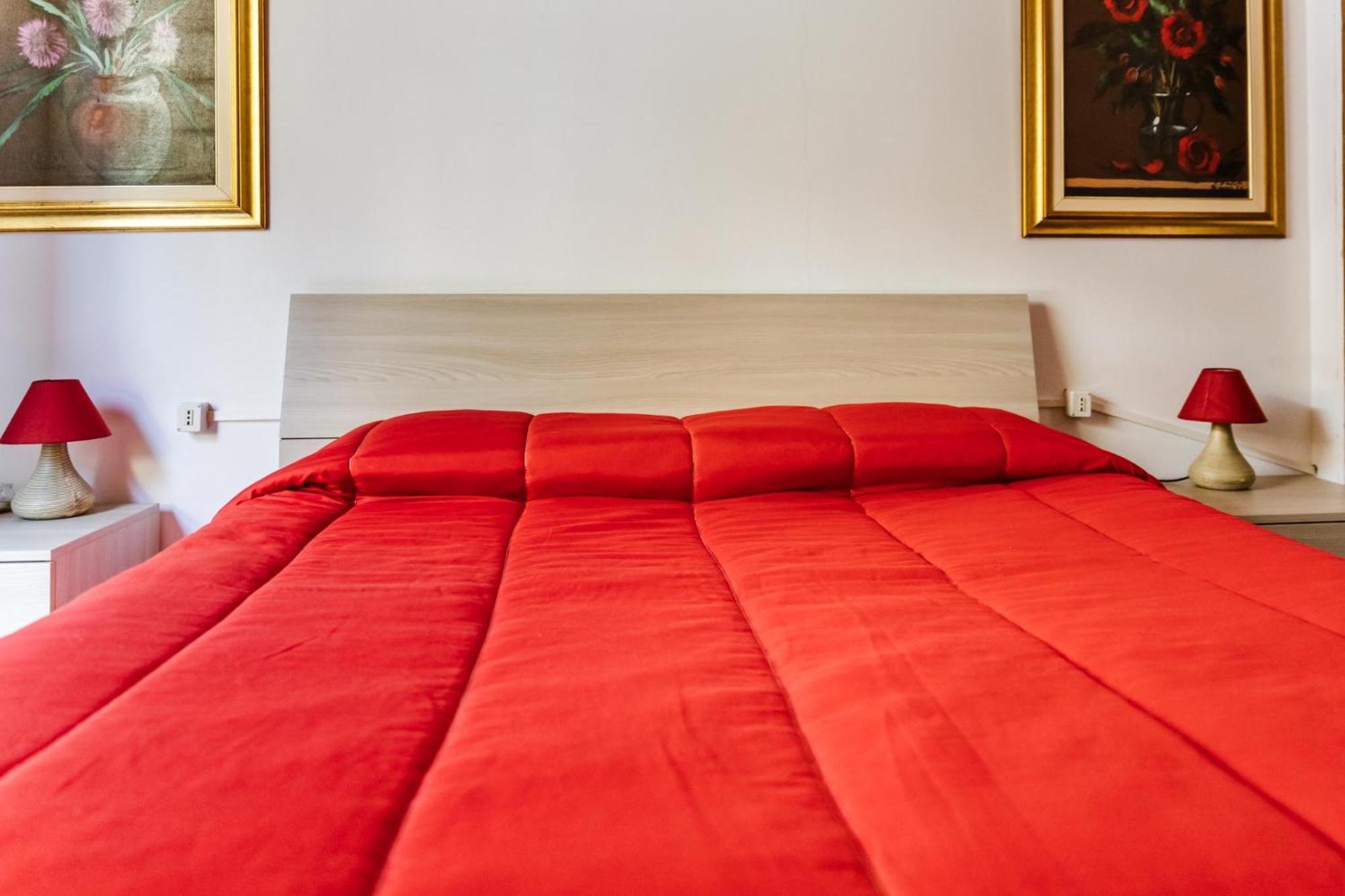 Cozy Castello Apartment Manerba del Garda Bagian luar foto